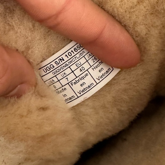 Ugg Mini Bailey Bow boots - Picture 4 of 6